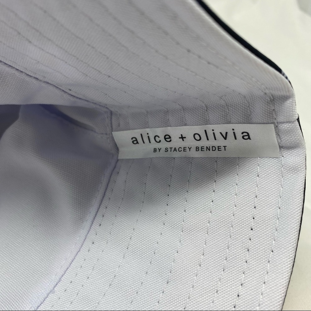 Alice + Olivia Reversible Bucket Hat Daisy & White - Picture 8 of 10